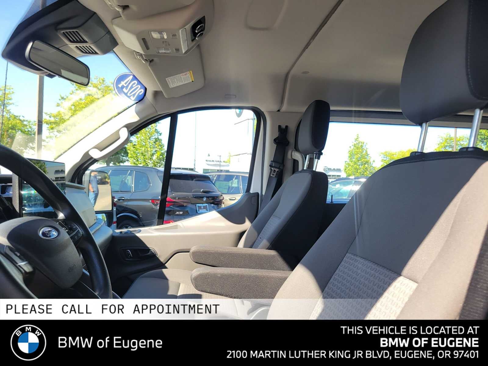 2024 Ford Transit Passenger Wagon XLT