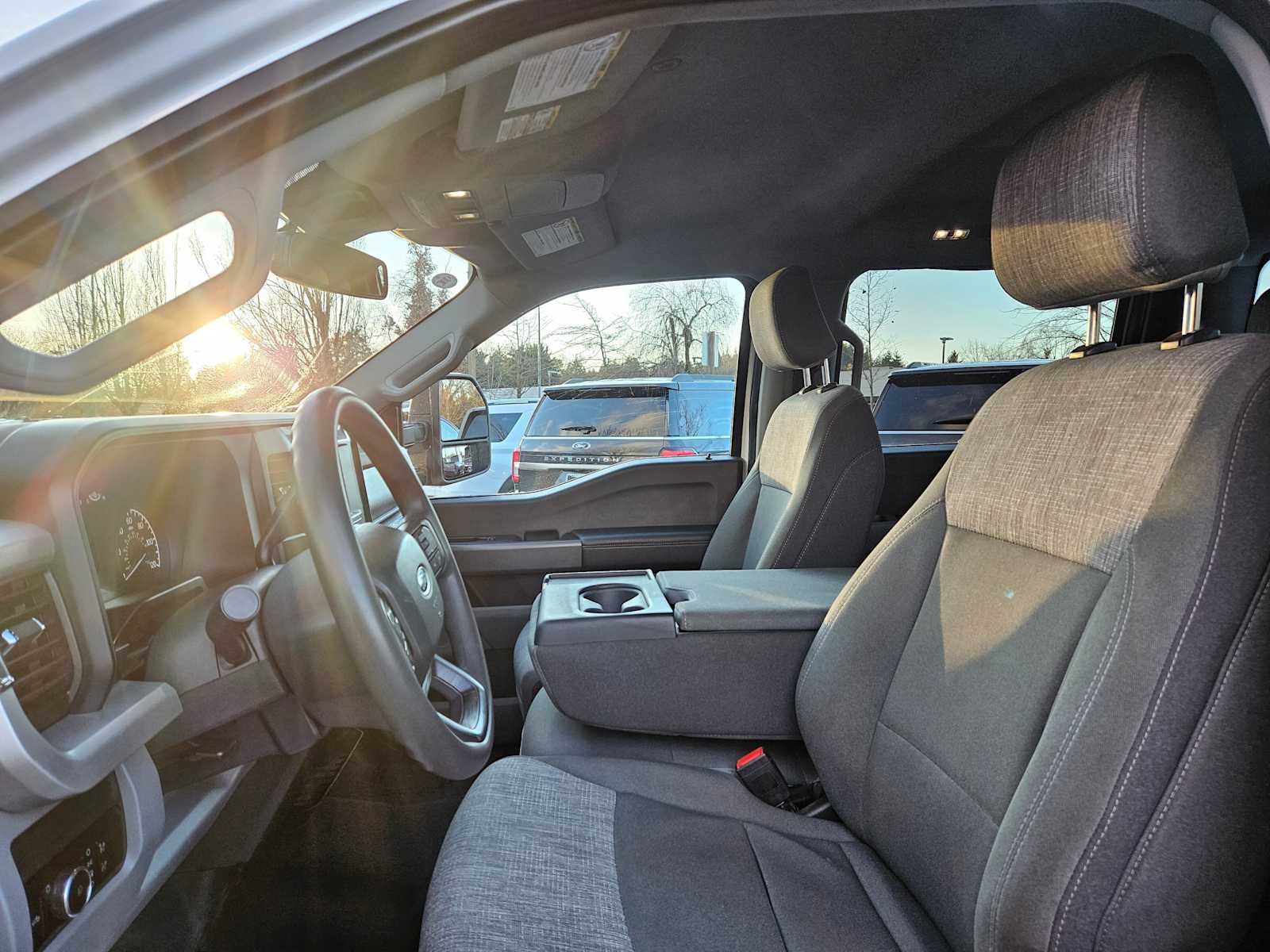 2023 Ford Super Duty F-350 SRW XLT