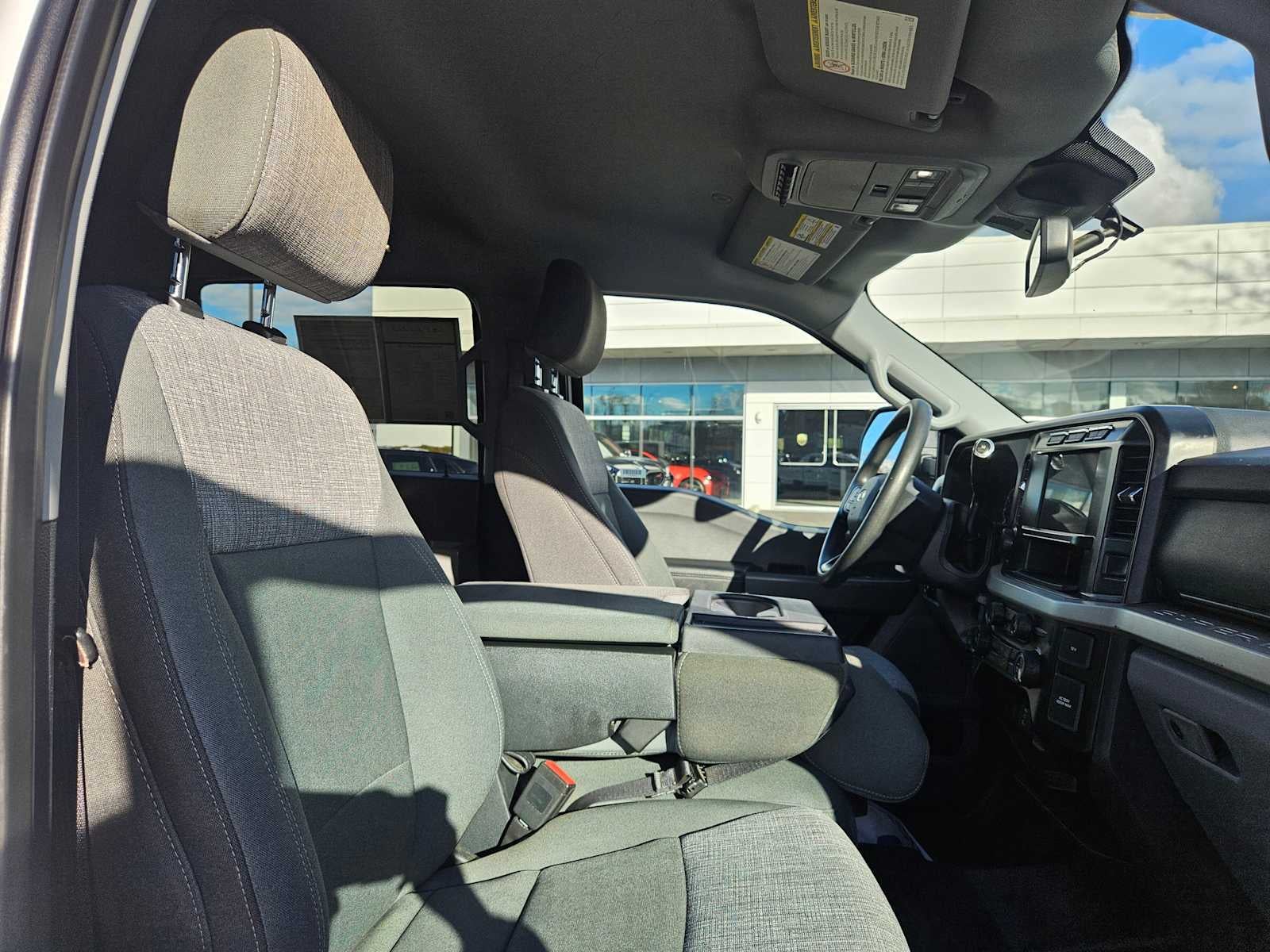 2023 Ford Super Duty F-350 SRW Pickup XLT