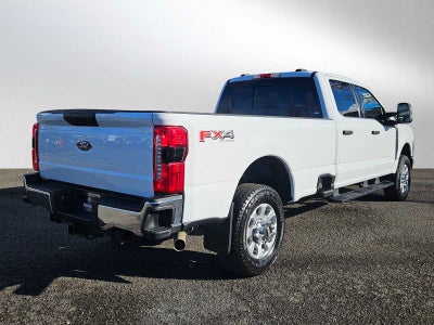 2023 Ford Super Duty F-350 SRW Pickup XLT