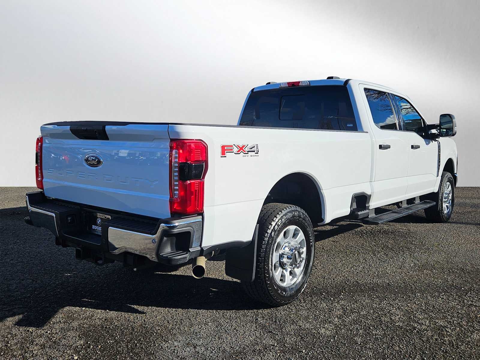 2023 Ford Super Duty F-350 SRW Pickup XLT