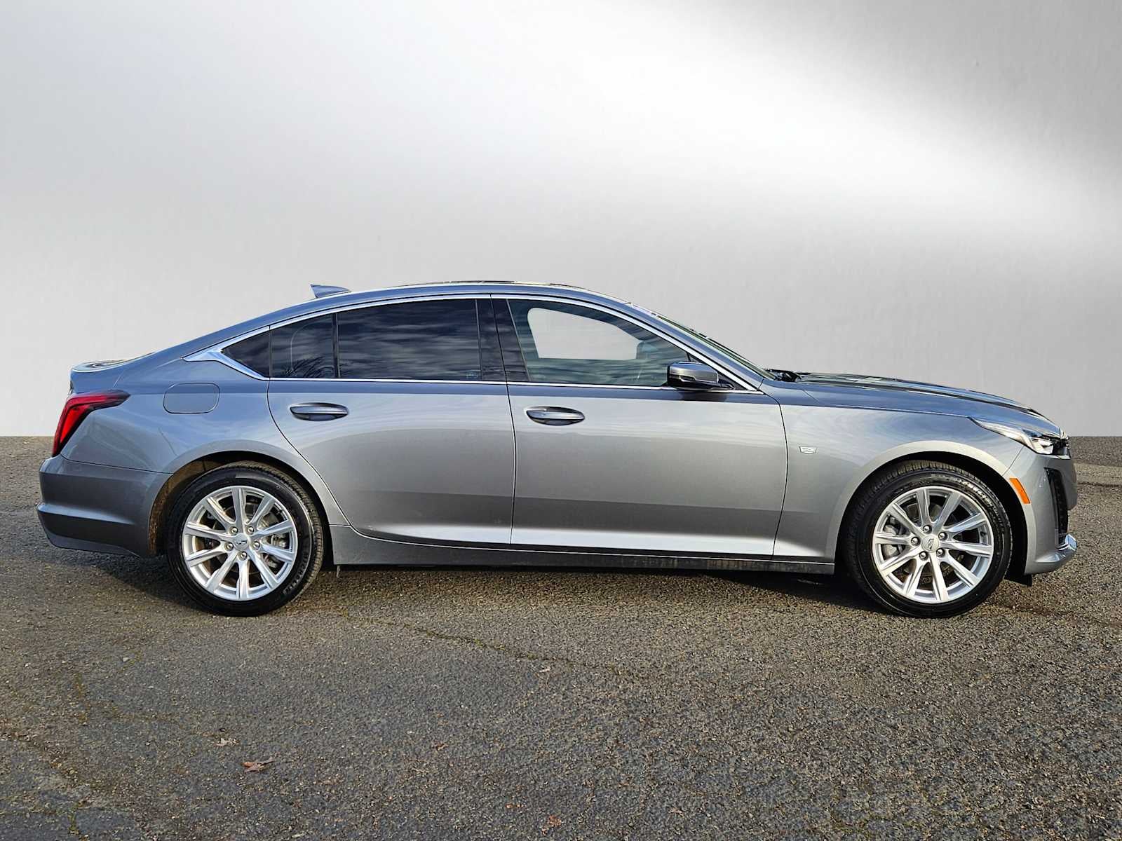 2022 Cadillac CT5 Luxury