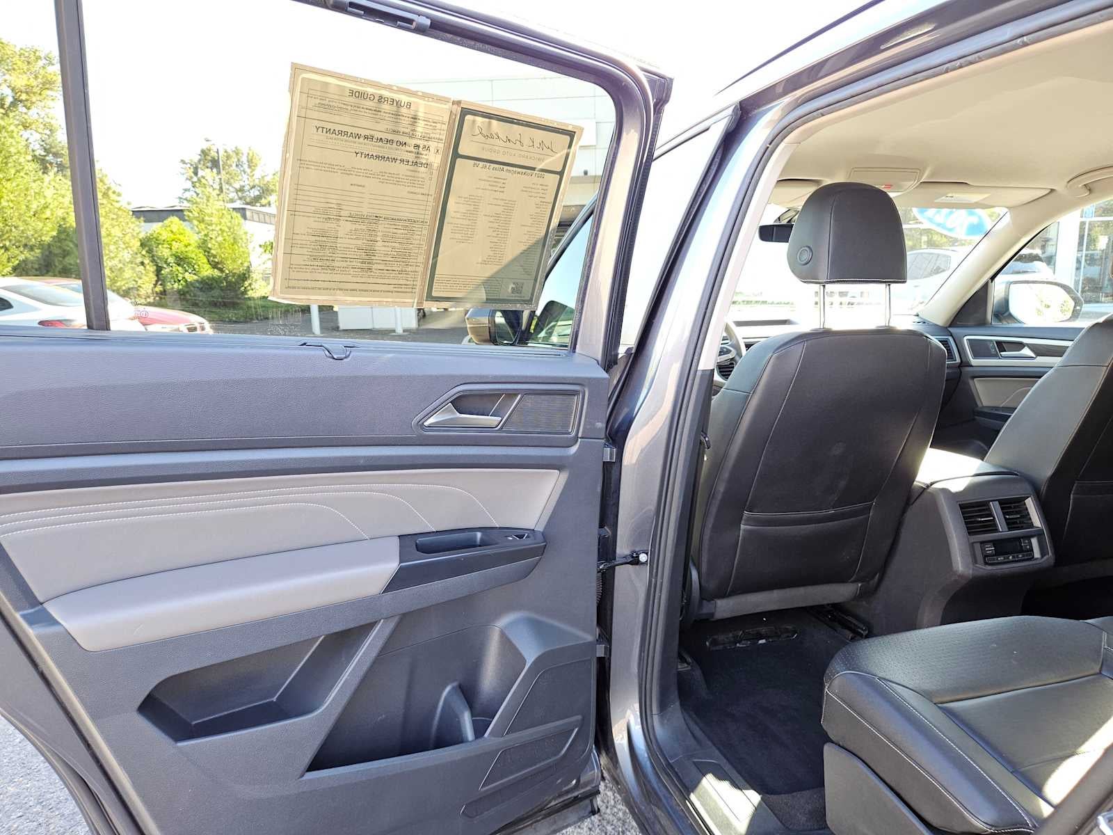 2021 Volkswagen Atlas 3.6L V6 SE w/Technology