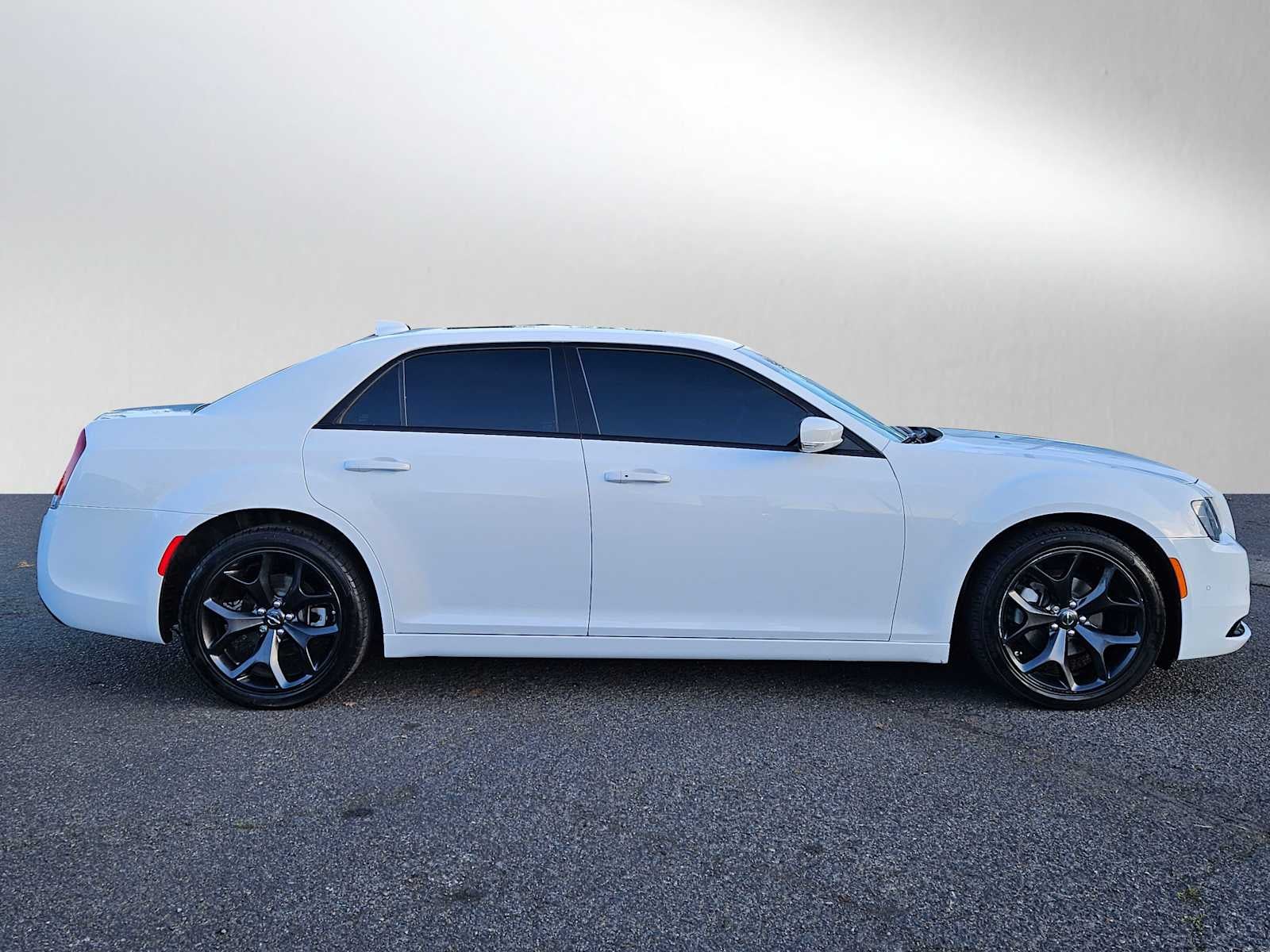 2023 Chrysler 300 300S