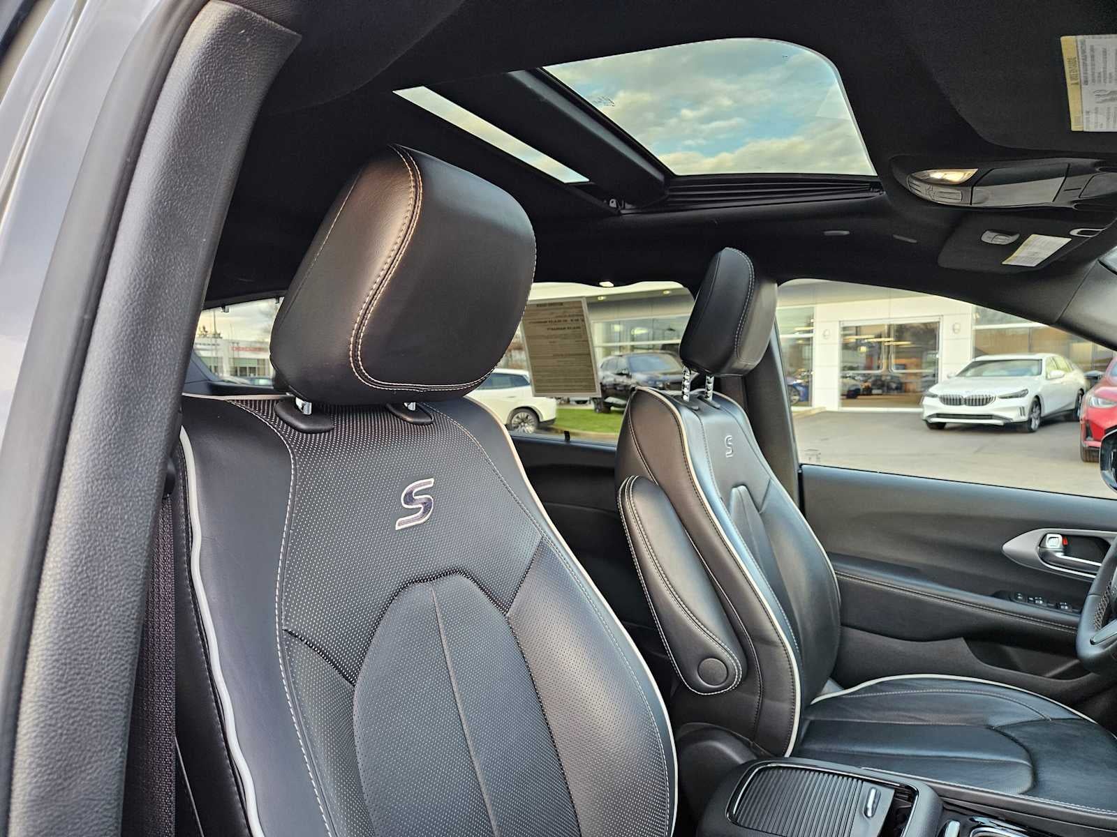 2025 Chrysler Pacifica Limited