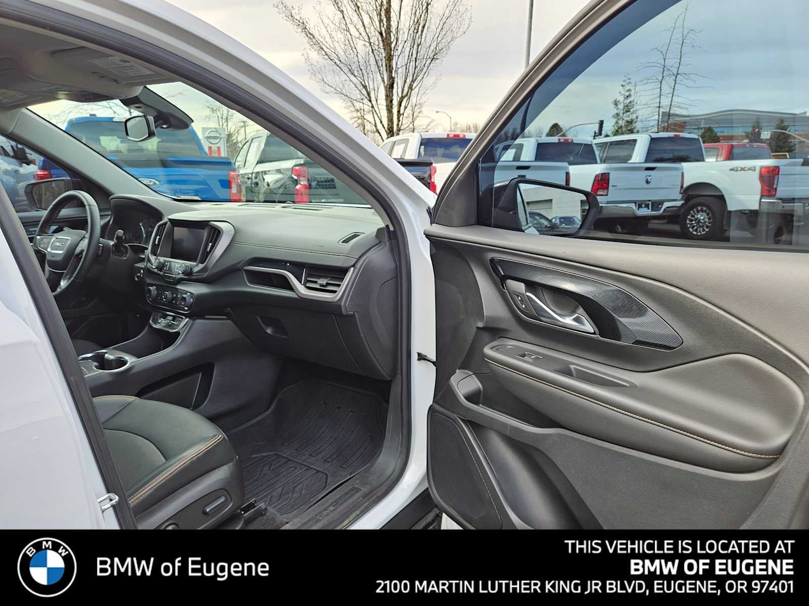 2023 GMC Terrain AT4