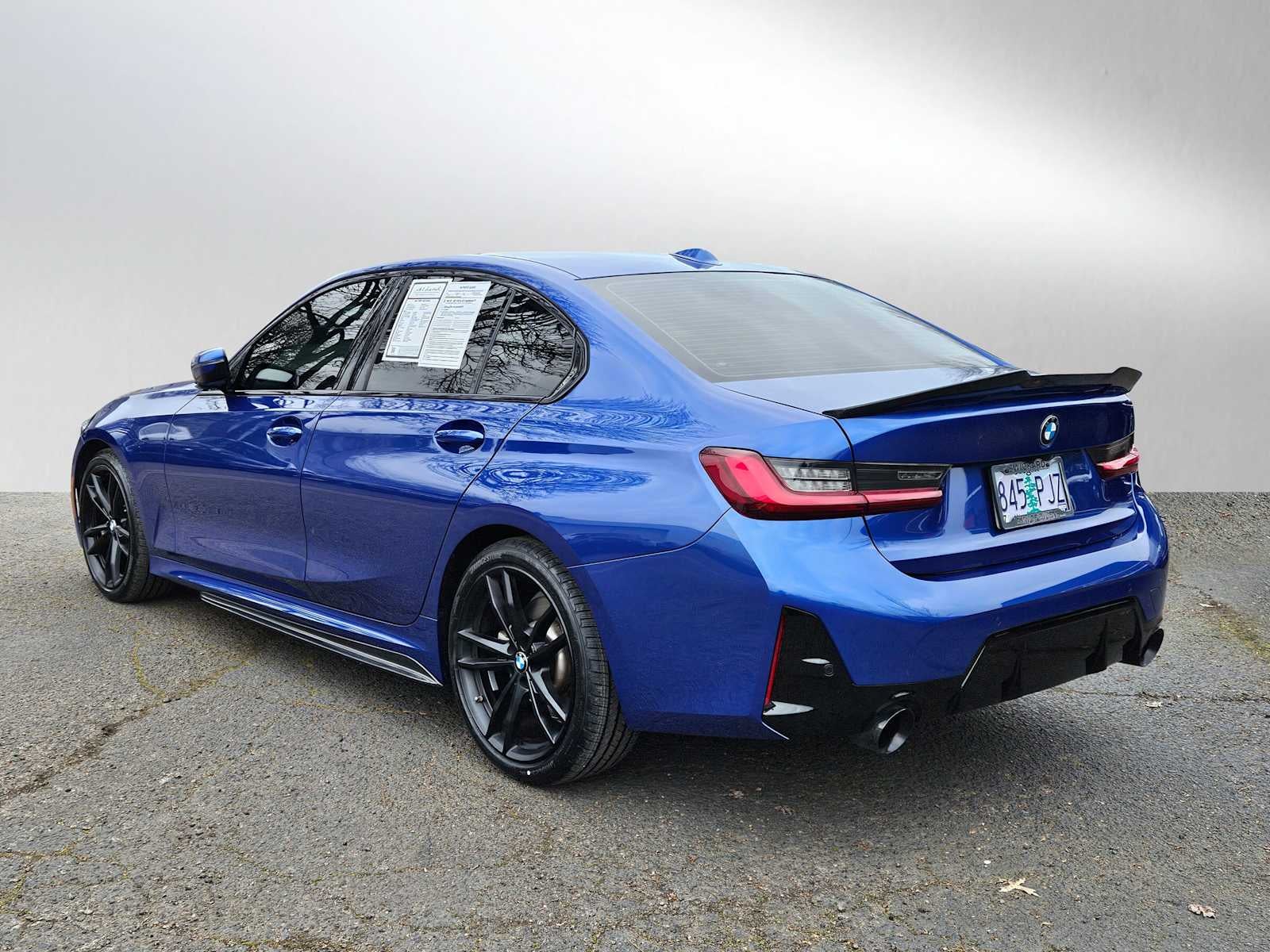 2023 BMW 3 Series 330i xDrive