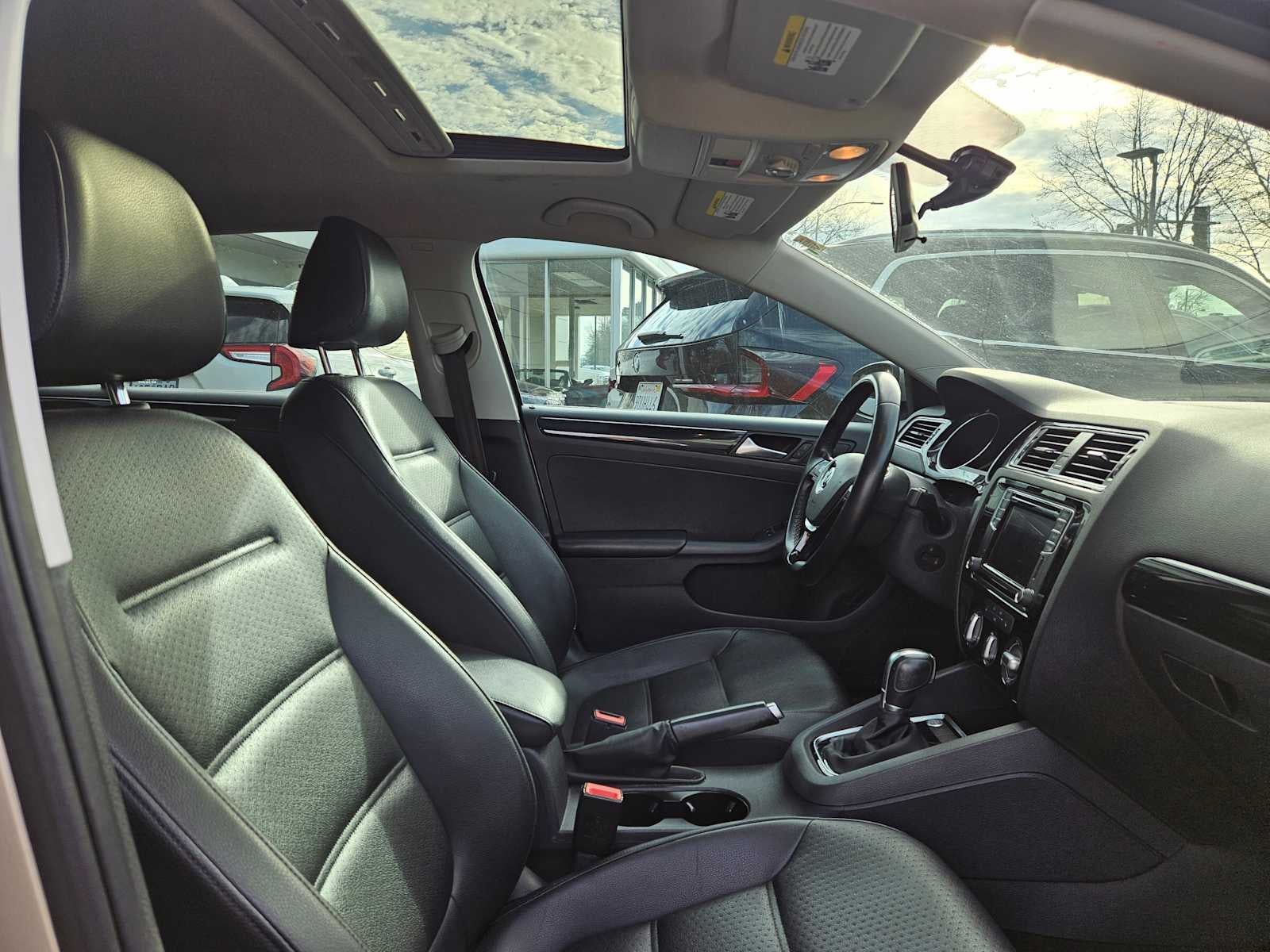 2016 Volkswagen Jetta 1.8T SEL