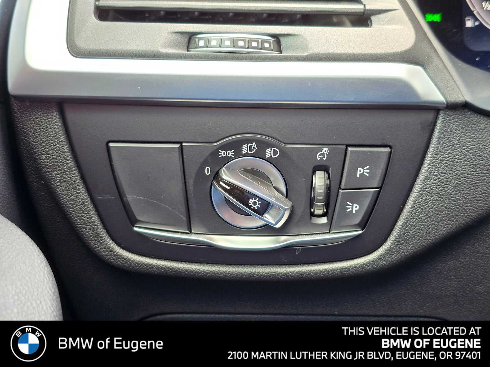 2025 BMW X4 xDrive30i xDrive30i