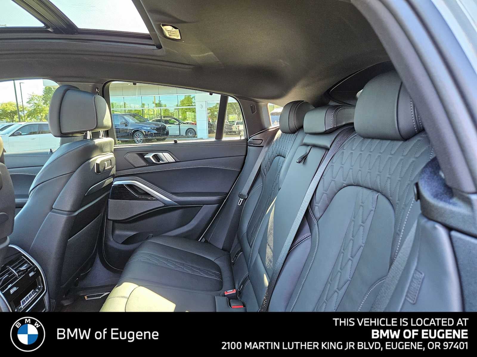 2024 BMW X6 xDrive40i xDrive40i