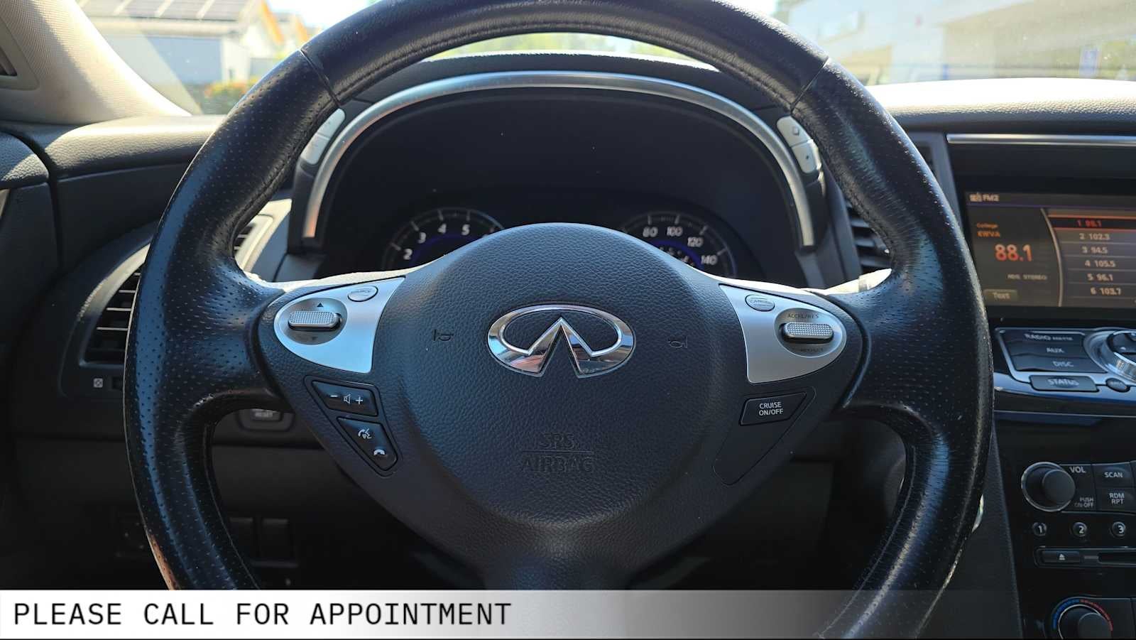 2010 INFINITI FX35 AWD 4dr