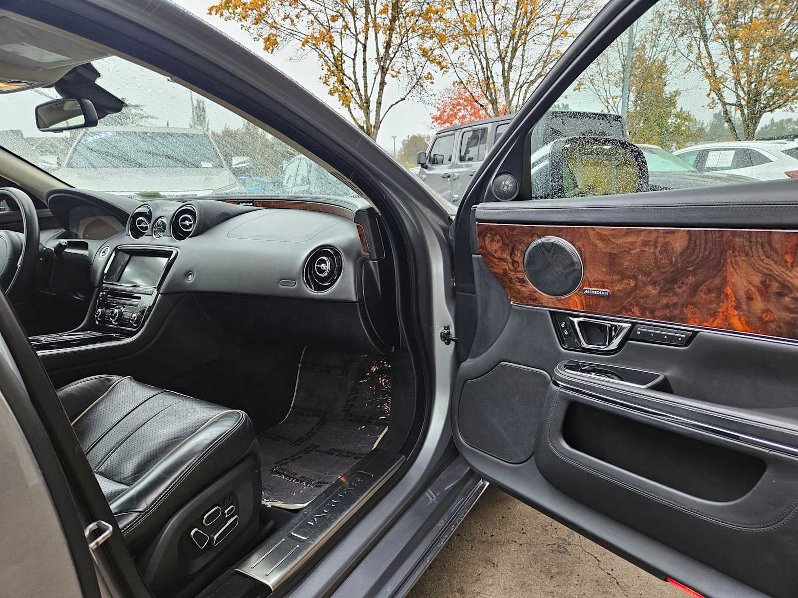 2015 Jaguar XJ XJL Portfolio