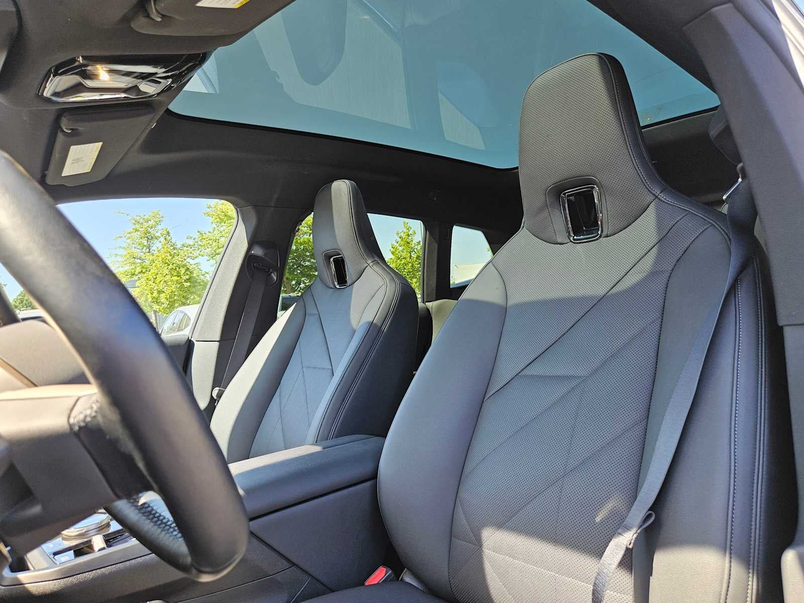 2025 BMW iX xDrive50