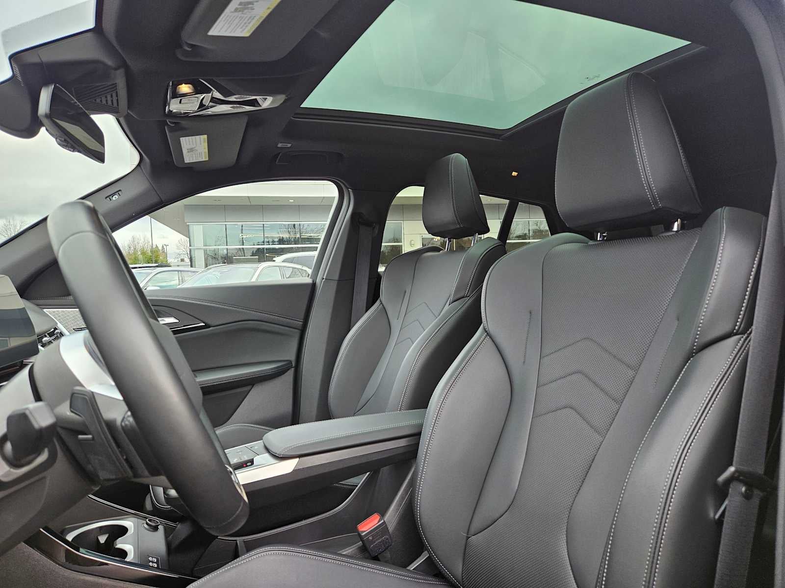 2025 BMW X2 xDrive28i