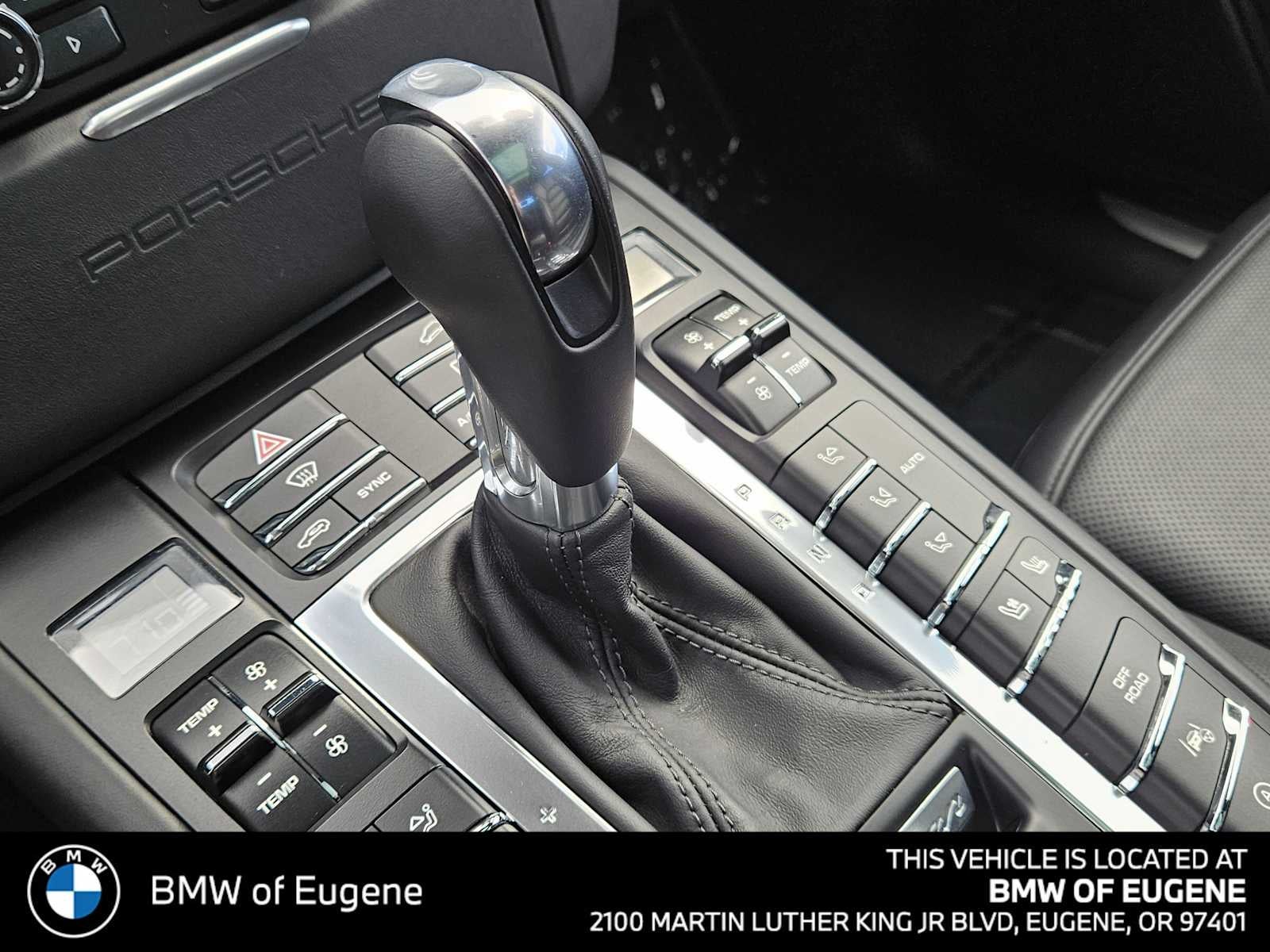 2015 Porsche Macan Turbo