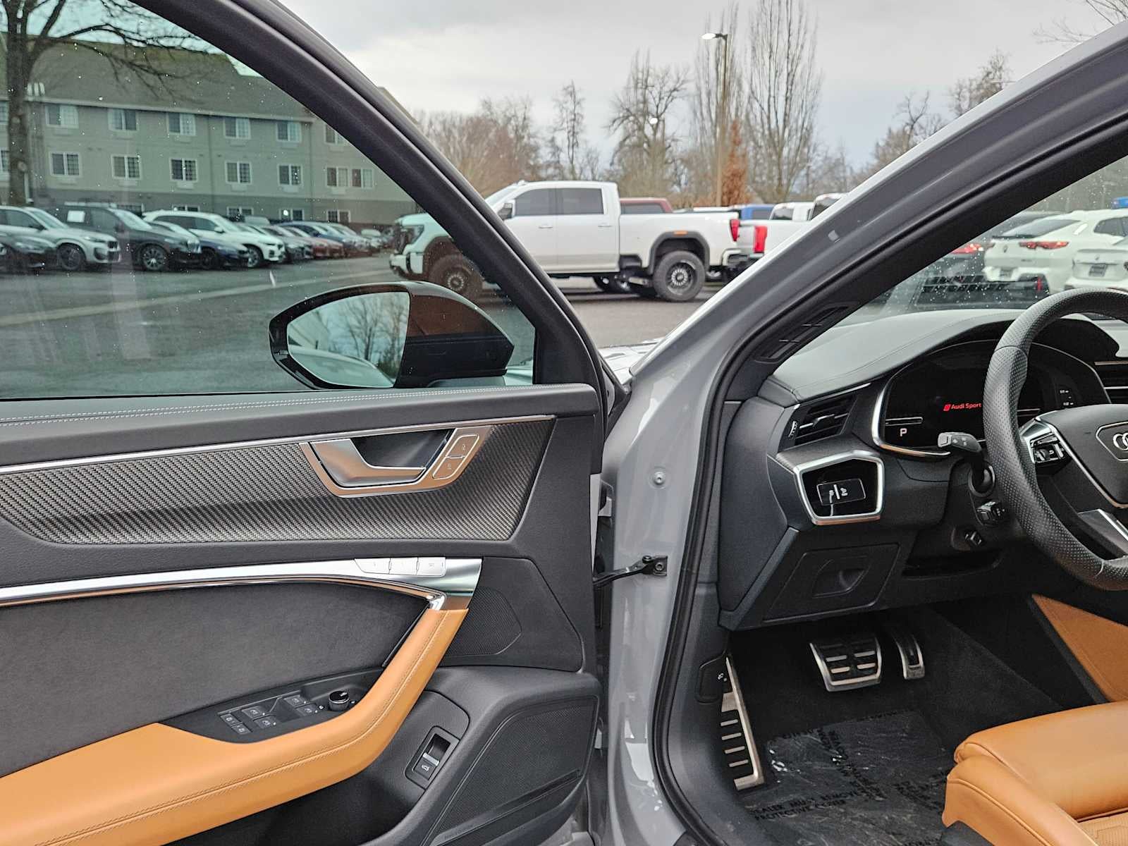 2023 Audi RS 6 Avant 4.0 TFSI quattro