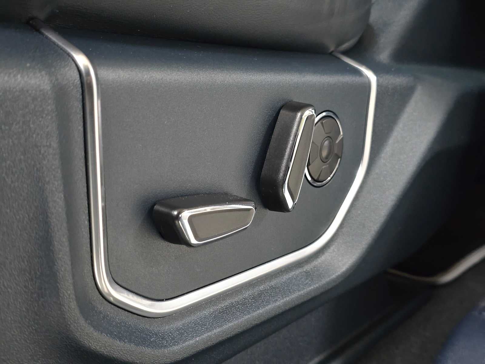 2022 Ford Super Duty F-350 SRW Pickup Limited