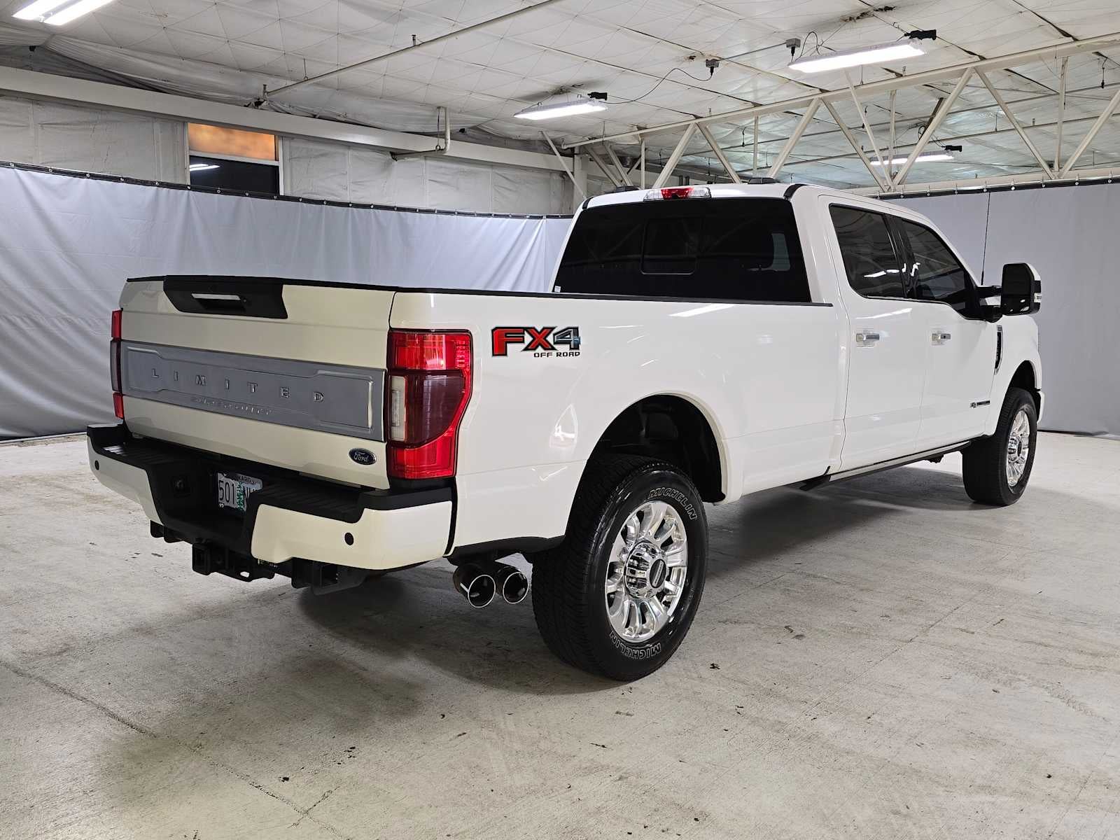 2022 Ford Super Duty F-350 SRW Pickup Limited