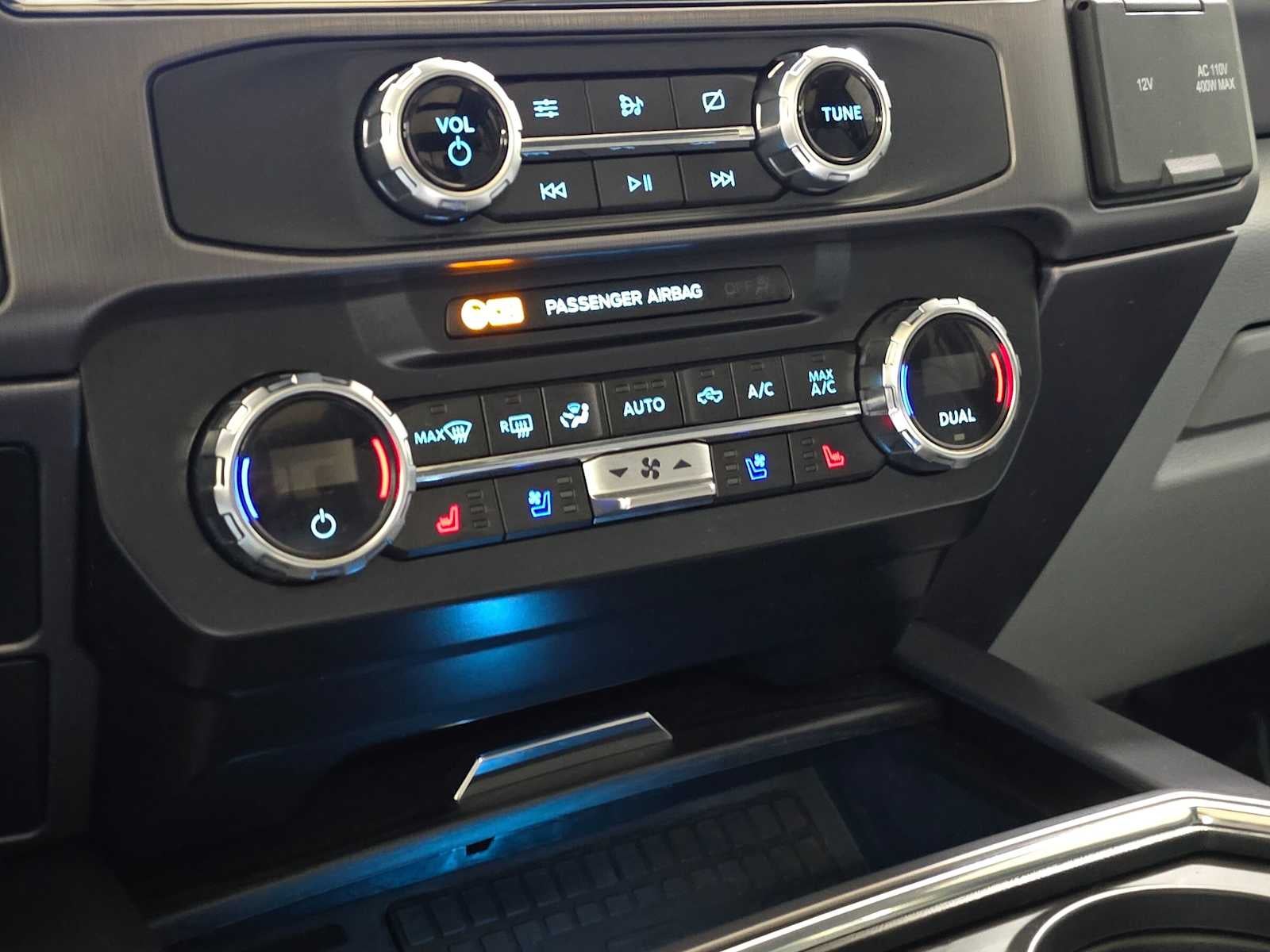 2022 Ford Super Duty F-350 SRW Pickup Limited