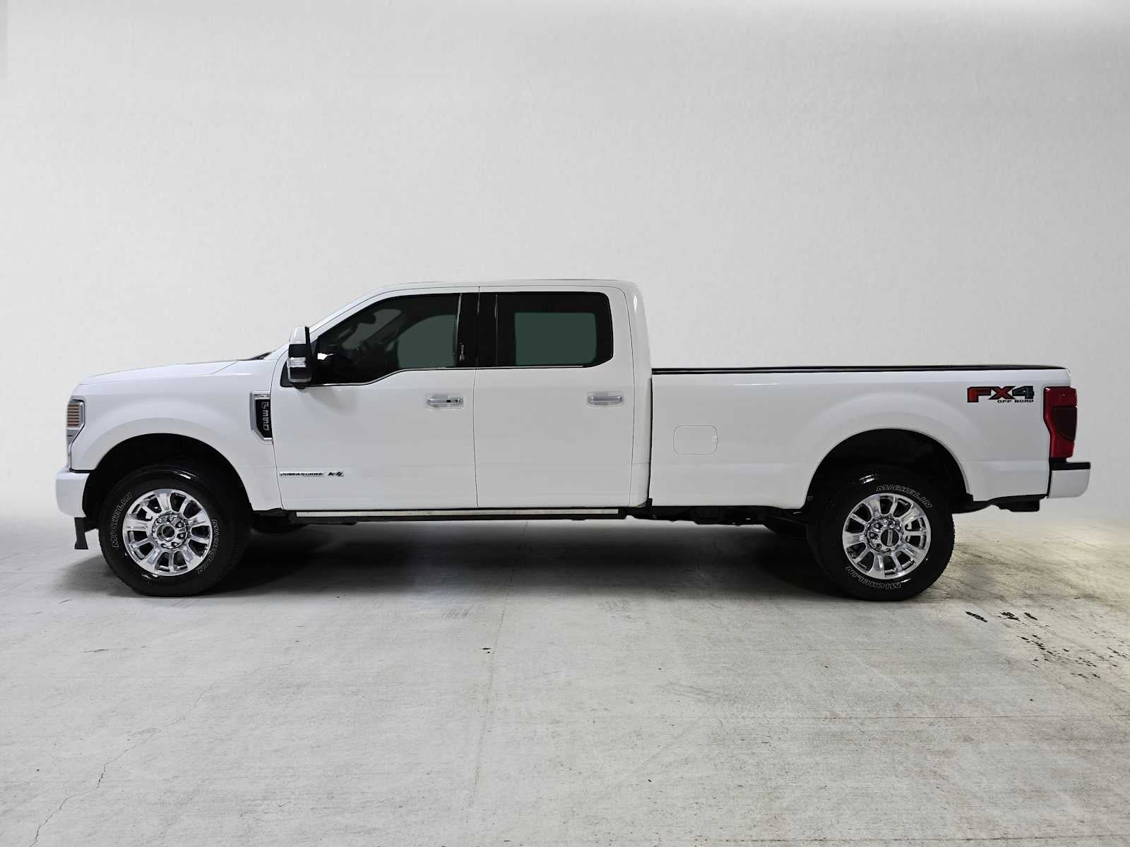 2022 Ford Super Duty F-350 SRW Pickup Limited