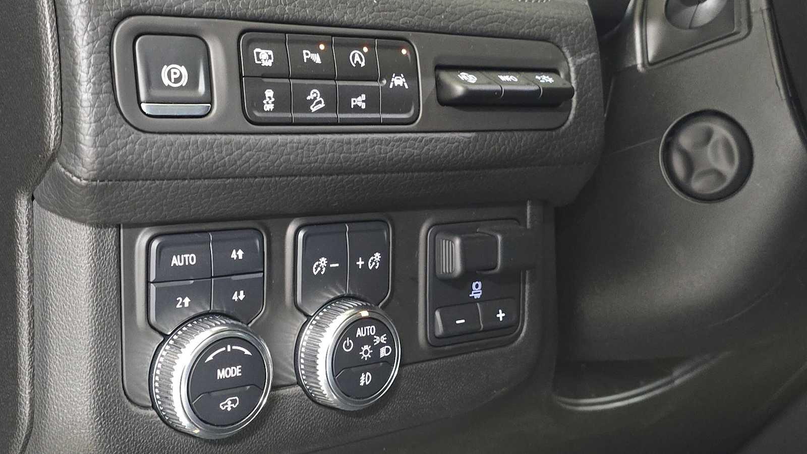2024 GMC Yukon Denali Denali