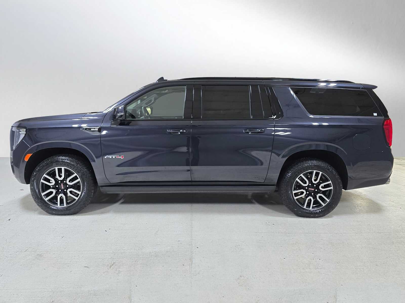 2024 GMC Yukon XL AT4