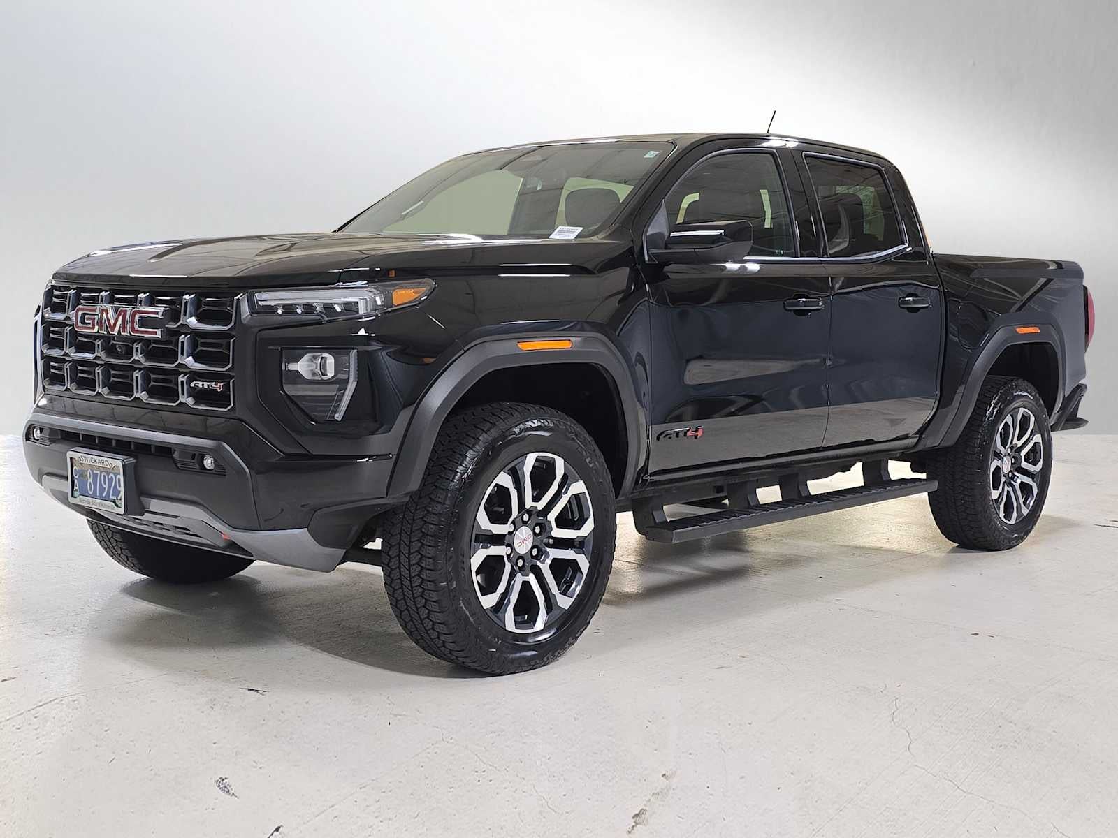 2024 GMC Canyon 4WD AT4