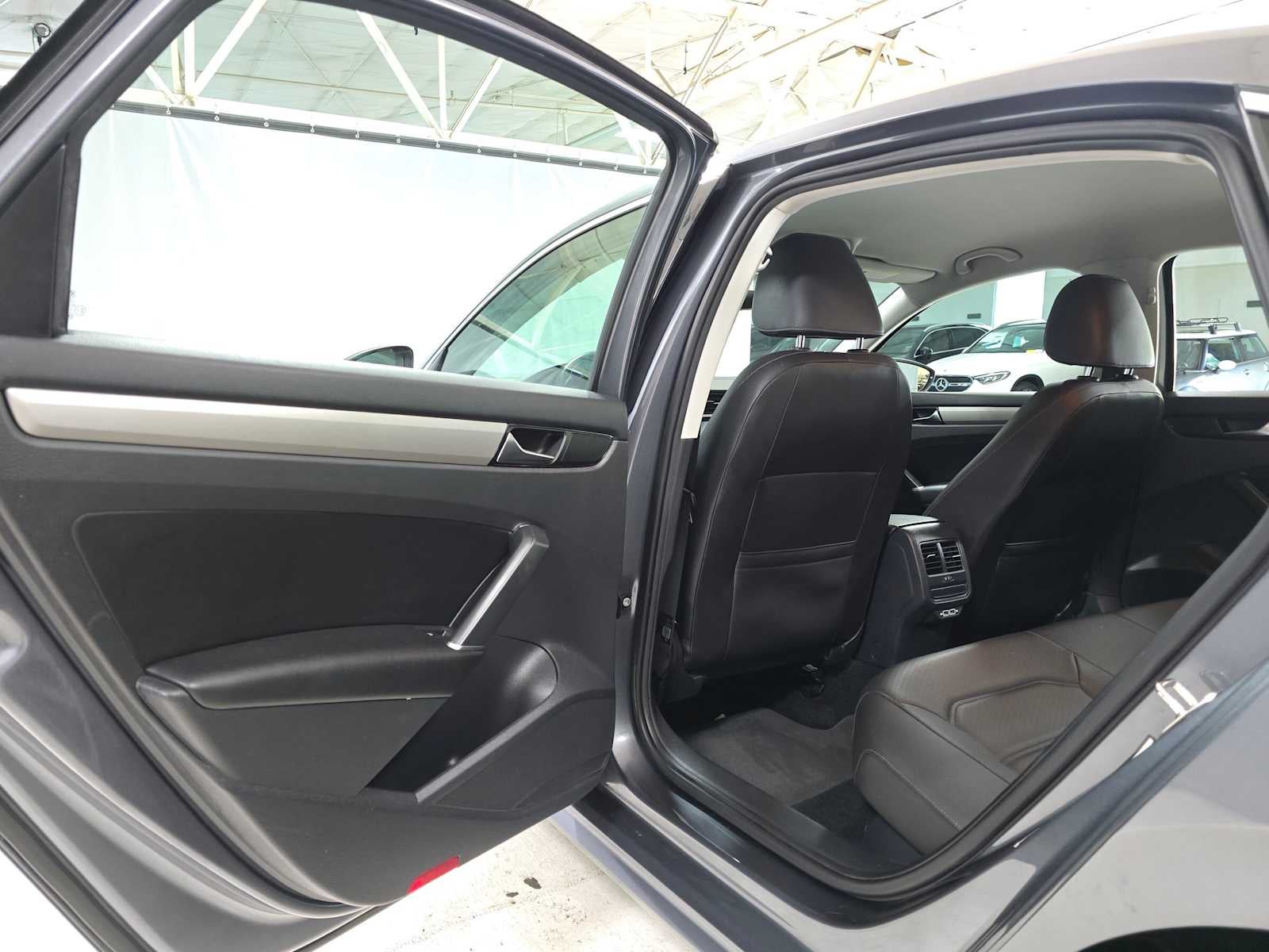 2020 Volkswagen Passat 2.0T SE