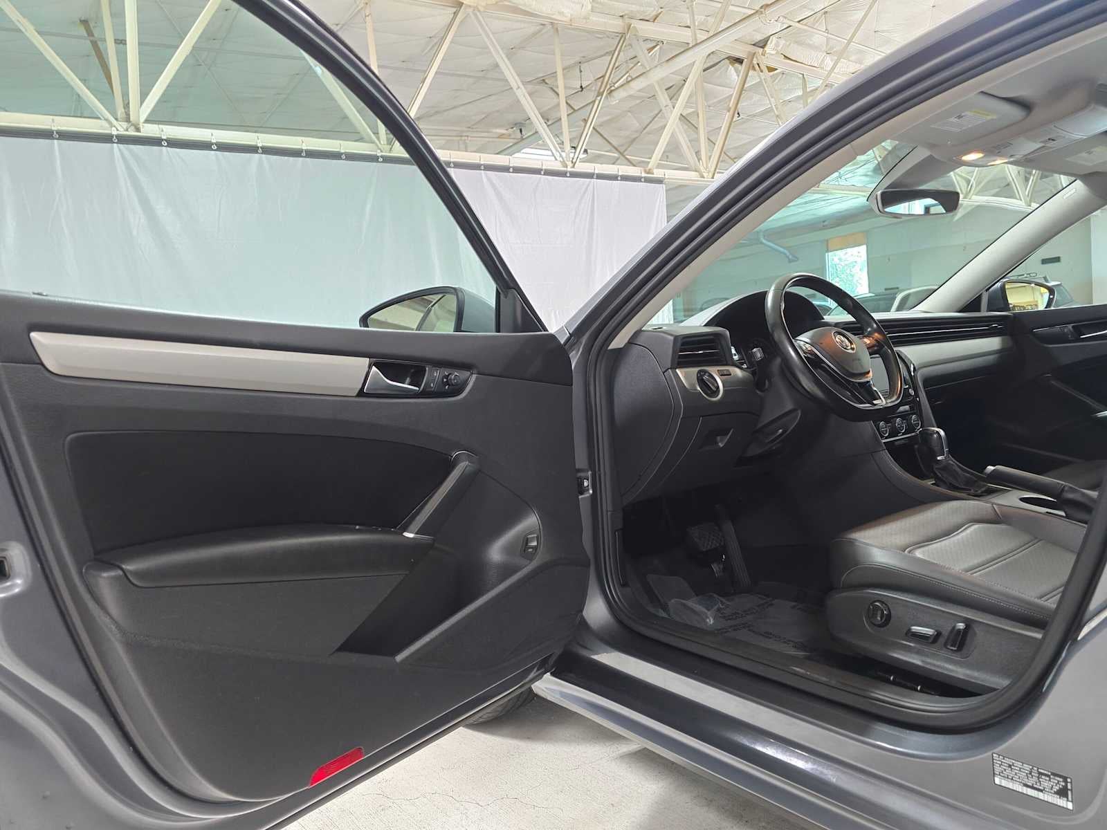 2020 Volkswagen Passat 2.0T SE
