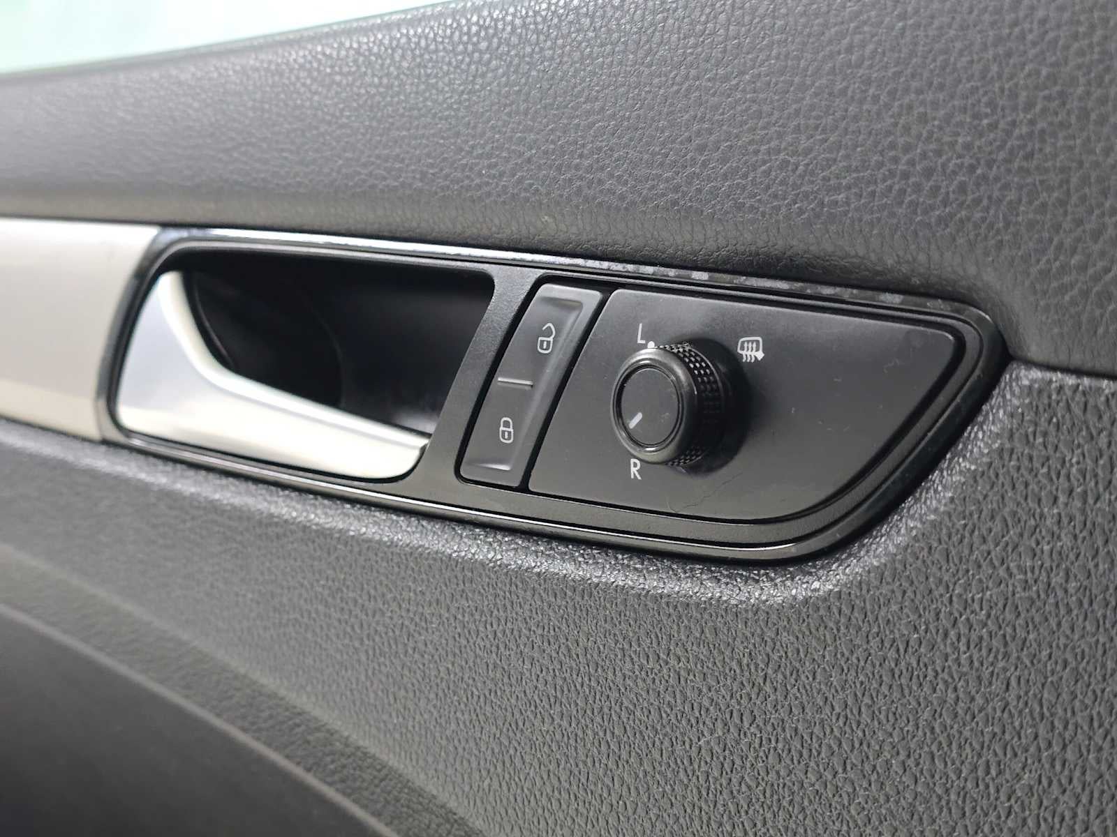 2020 Volkswagen Passat 2.0T SE