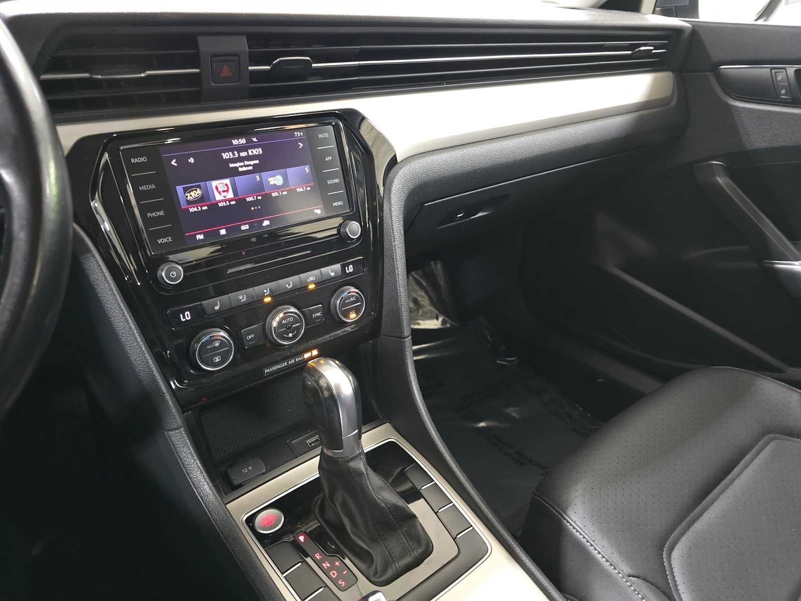 2020 Volkswagen Passat 2.0T SE