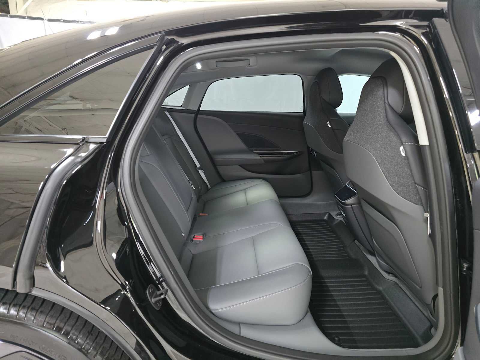 2025 Lucid Air Touring