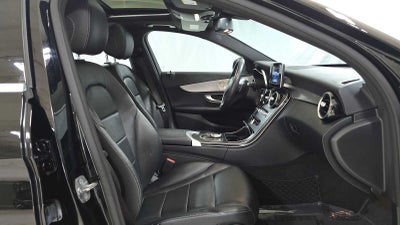 2018 Mercedes-Benz C 300 Sedan