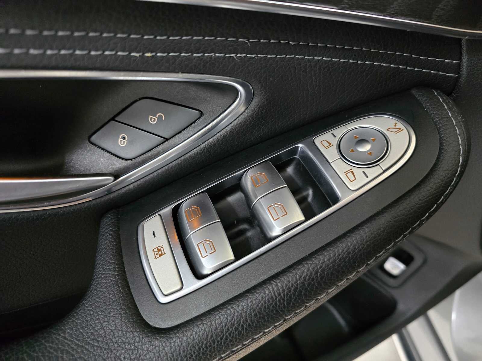 2016 Mercedes-Benz C 300 4dr Sdn 4MATIC®