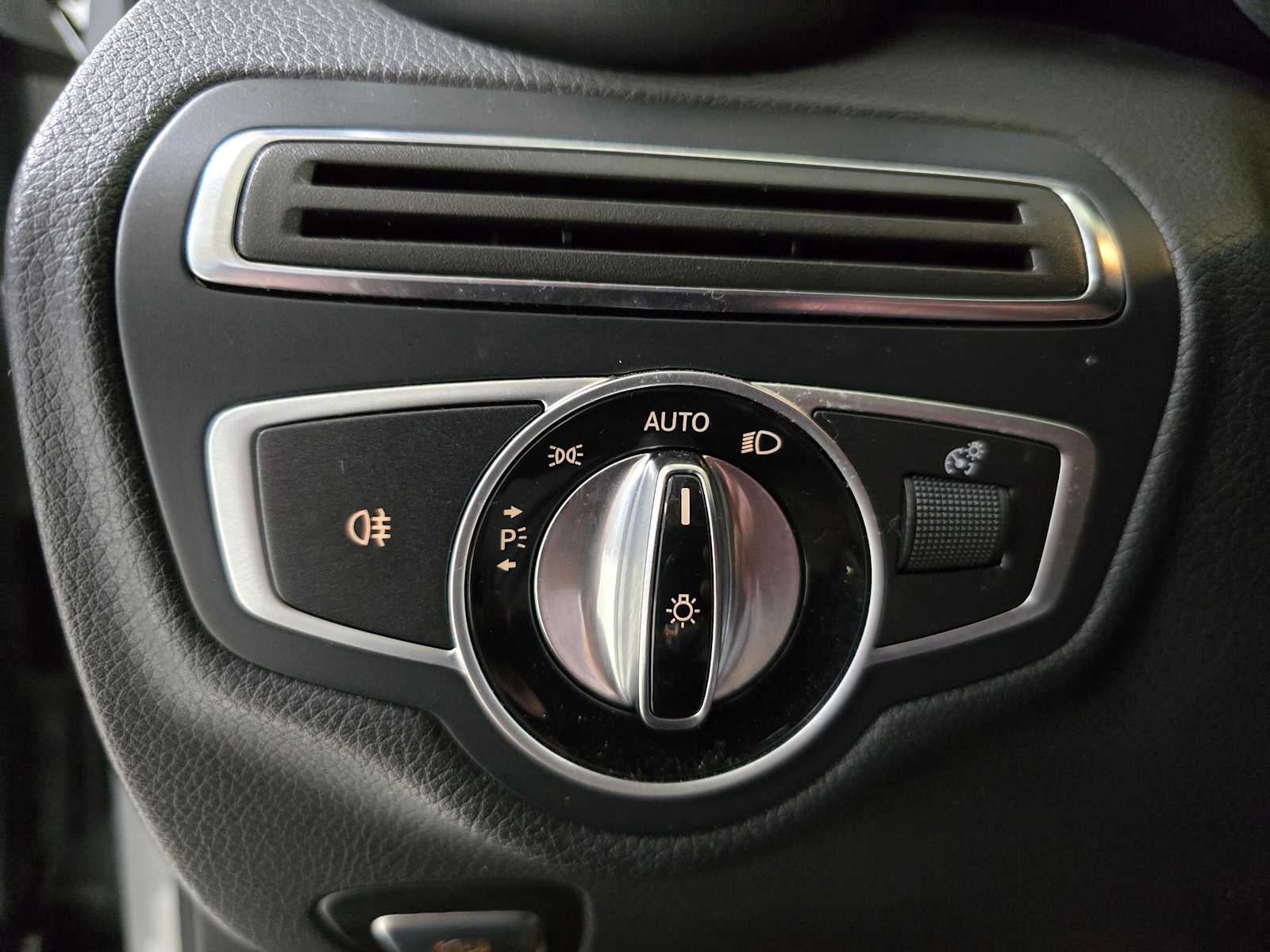 2016 Mercedes-Benz C 300 4dr Sdn 4MATIC®