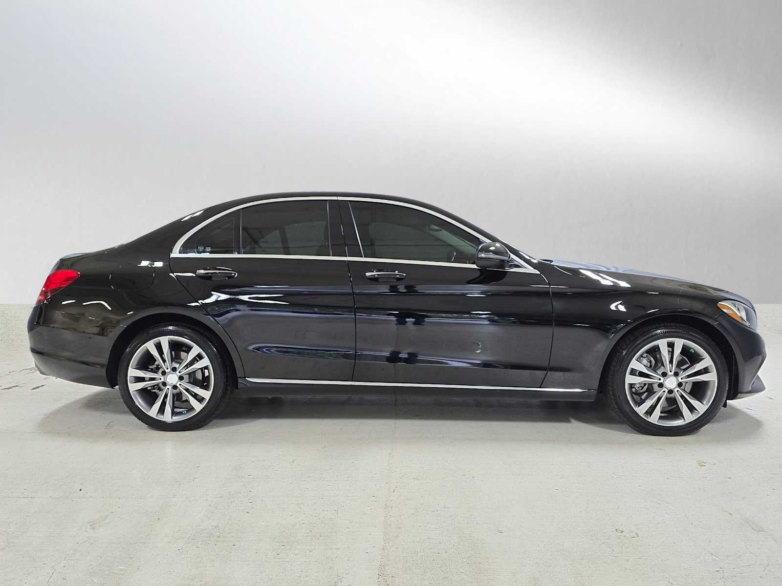 2016 Mercedes-Benz C-Class C 300 Luxury