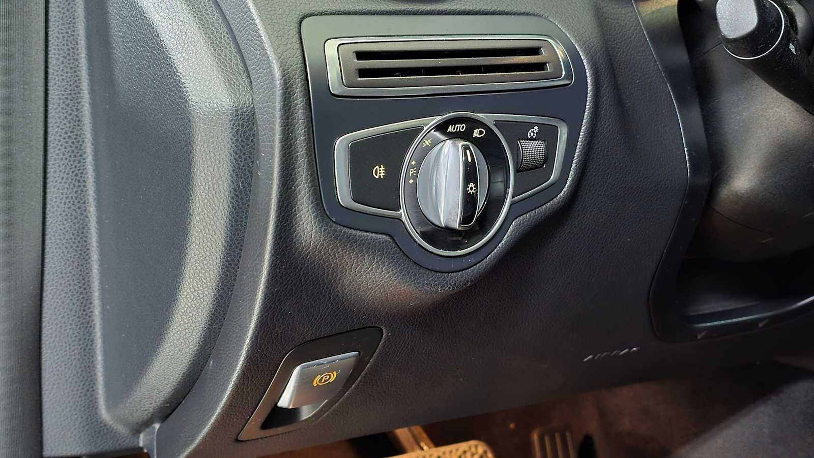 2016 Mercedes-Benz C-Class C 300 Luxury