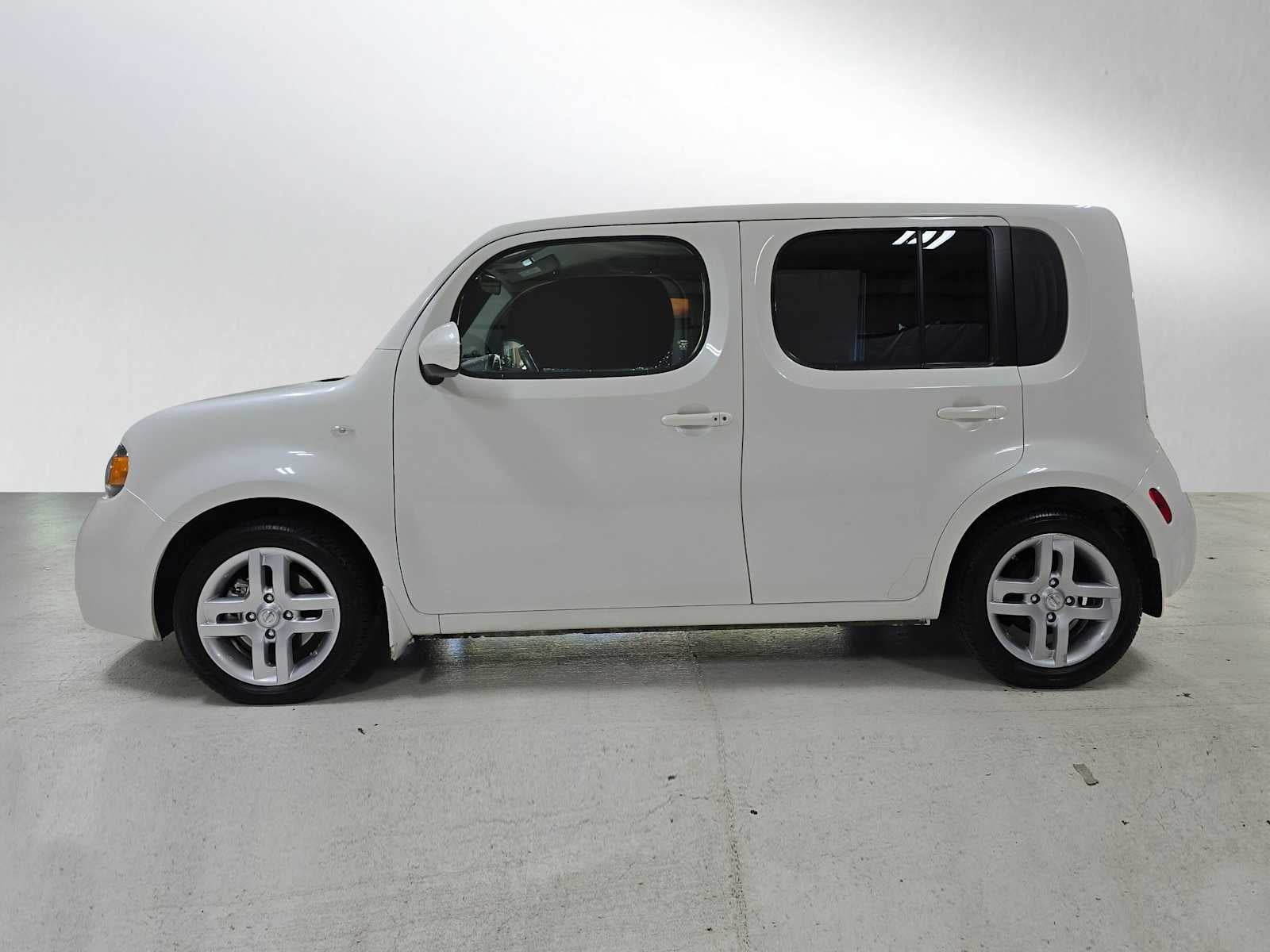 2013 Nissan cube SL
