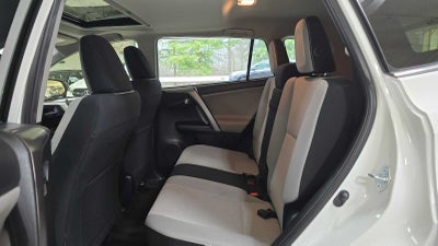 2017 Toyota RAV4 Hybrid XLE