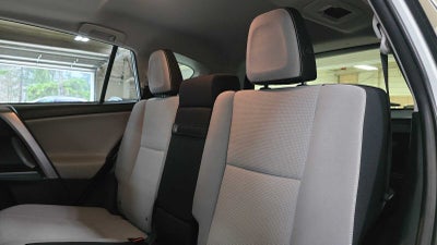 2017 Toyota RAV4 Hybrid XLE