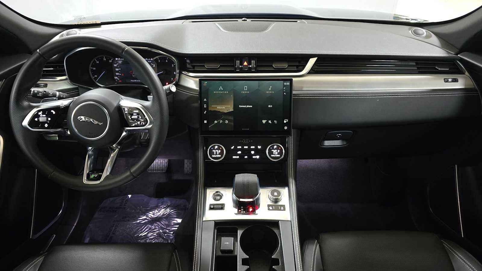 2023 Jaguar F-PACE R-Dynamic S