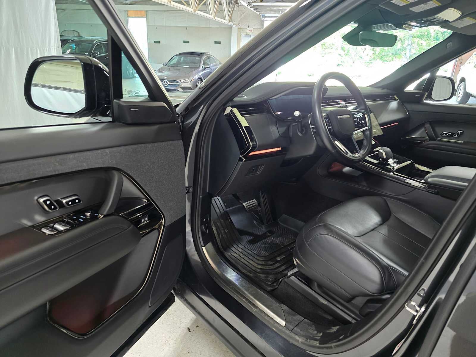 2024 Land Rover Range Rover Sport SE