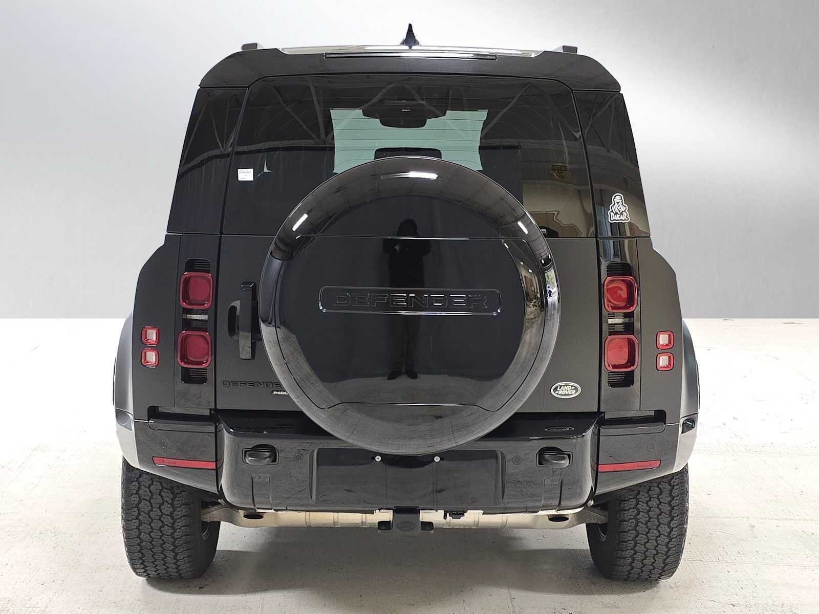 2023 Land Rover Defender X-Dynamic SE