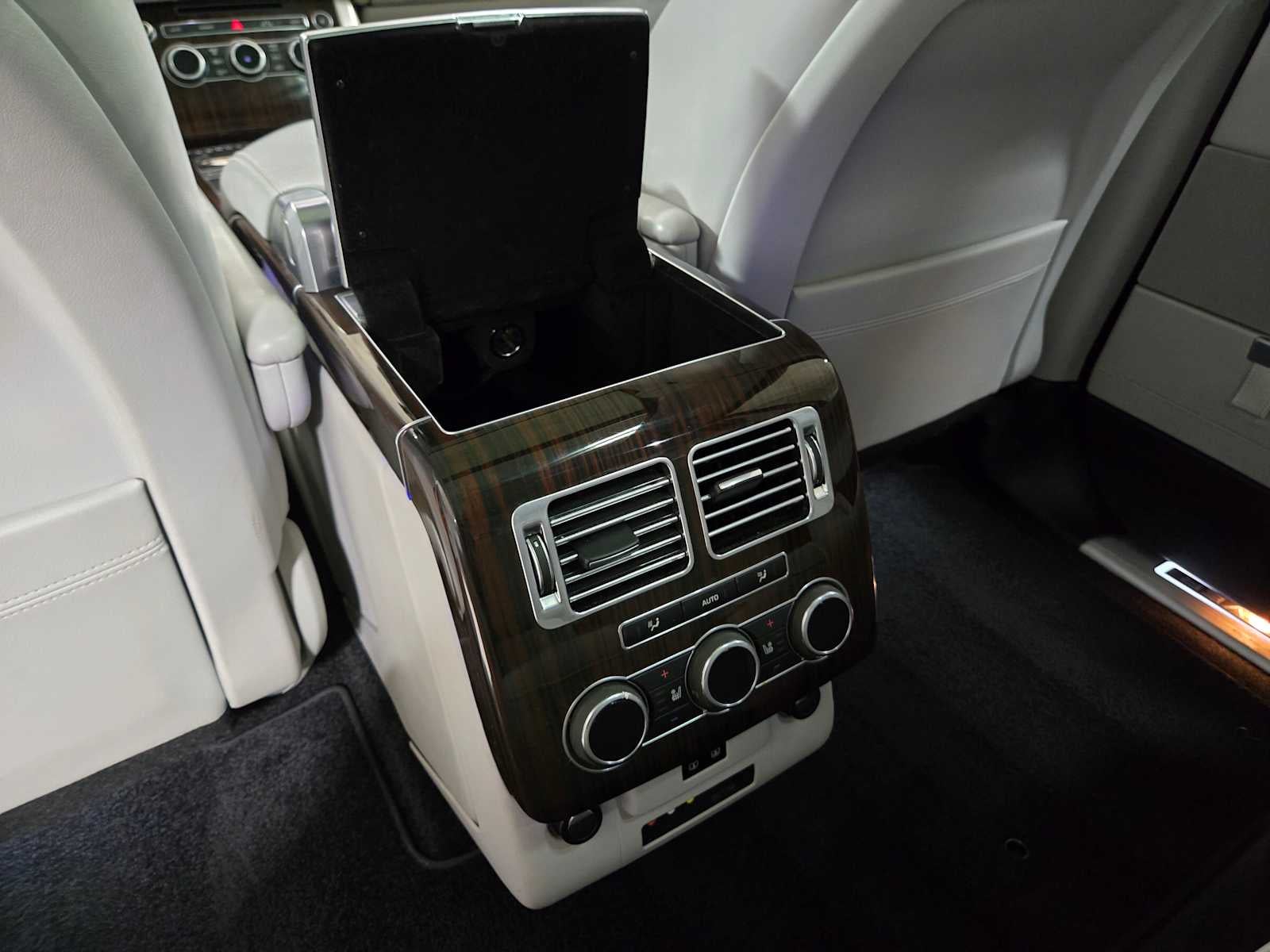 2014 Land Rover Range Rover Supercharged