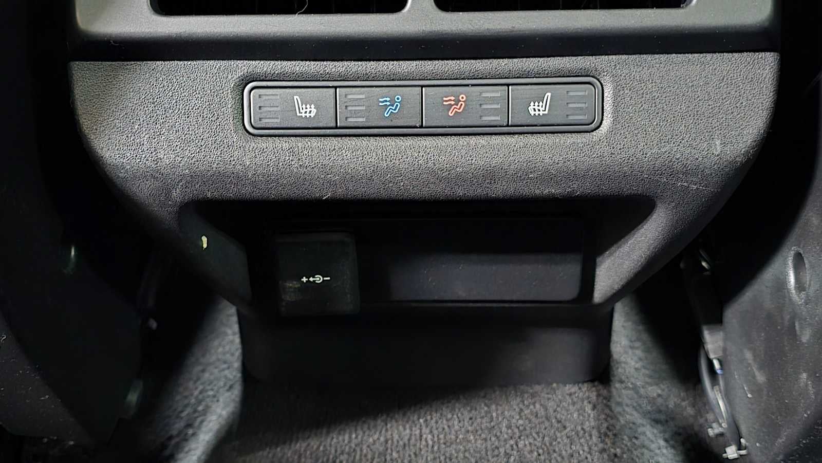 2023 Land Rover Range Rover Evoque R-Dynamic SE