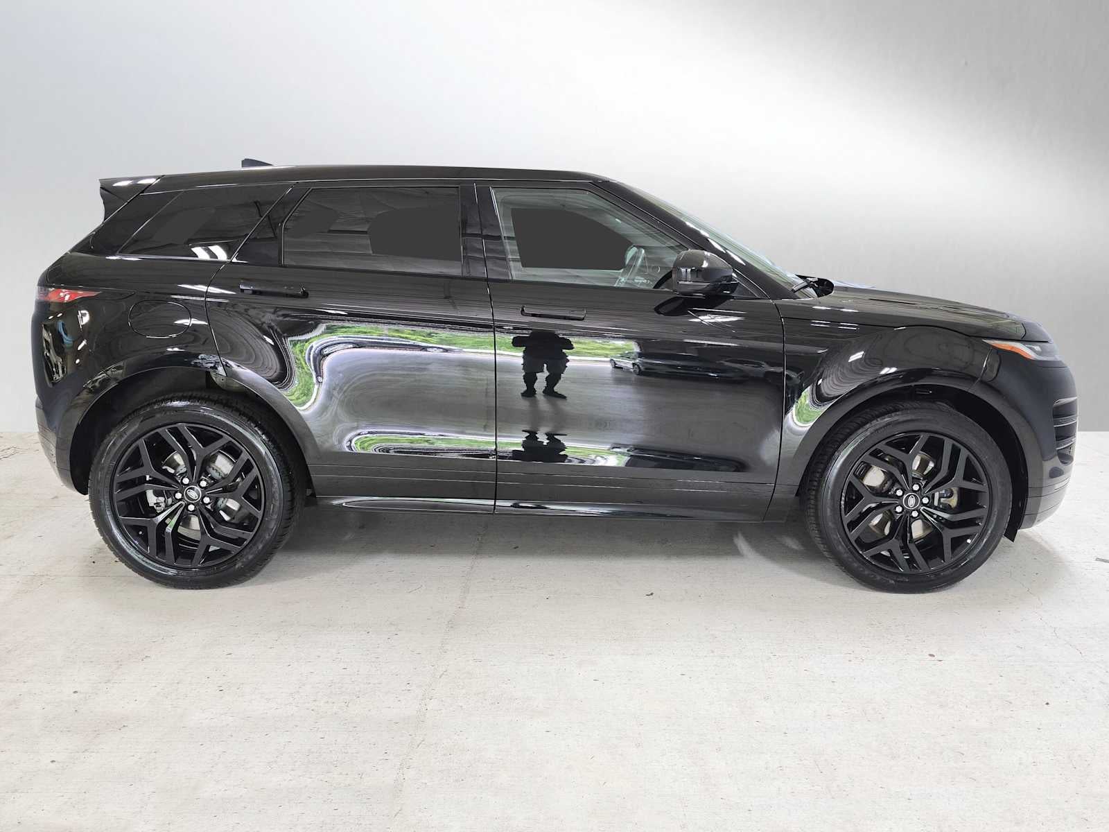 2023 Land Rover Range Rover Evoque R-Dynamic SE