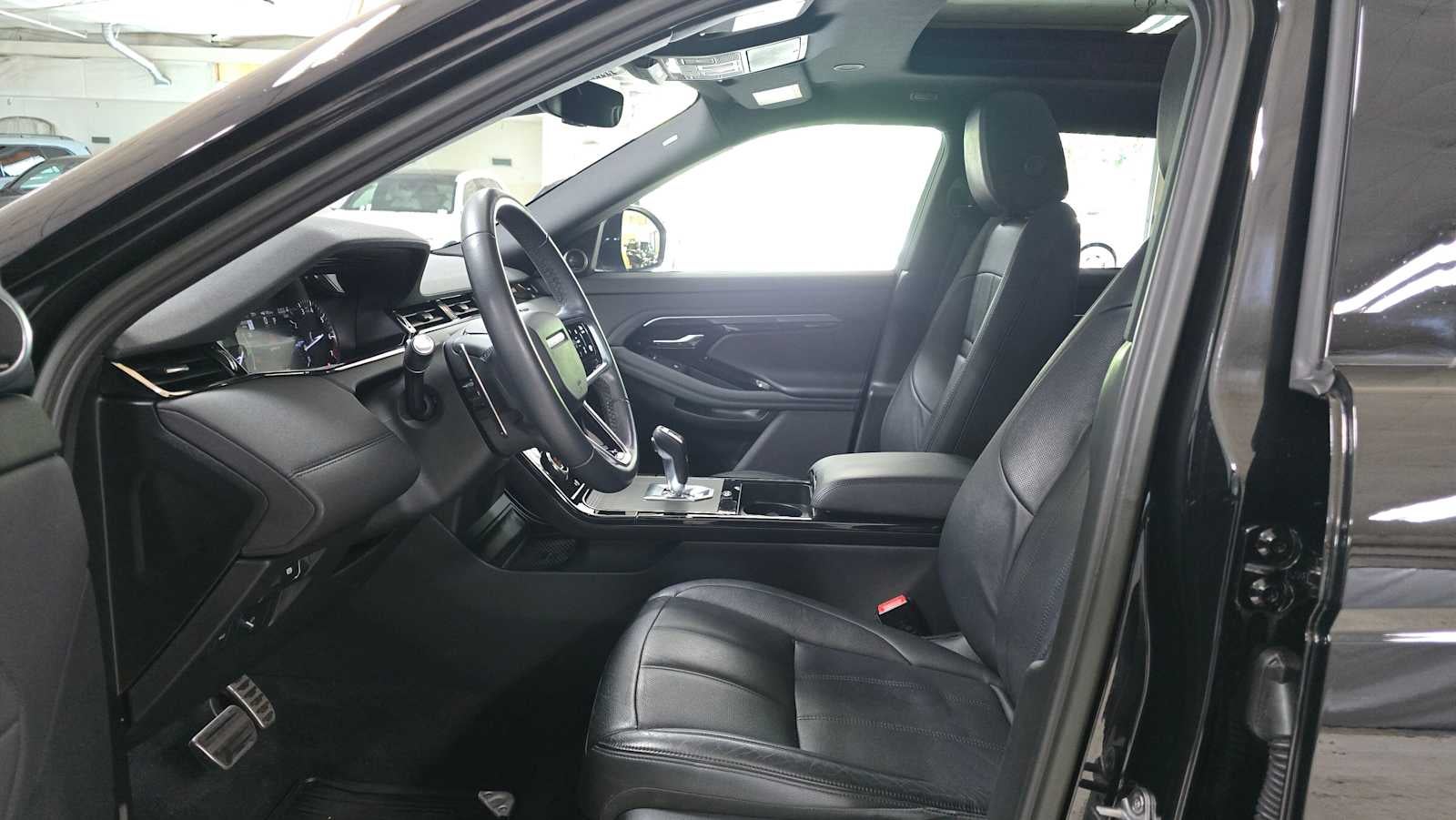 2023 Land Rover Range Rover Evoque R-Dynamic SE