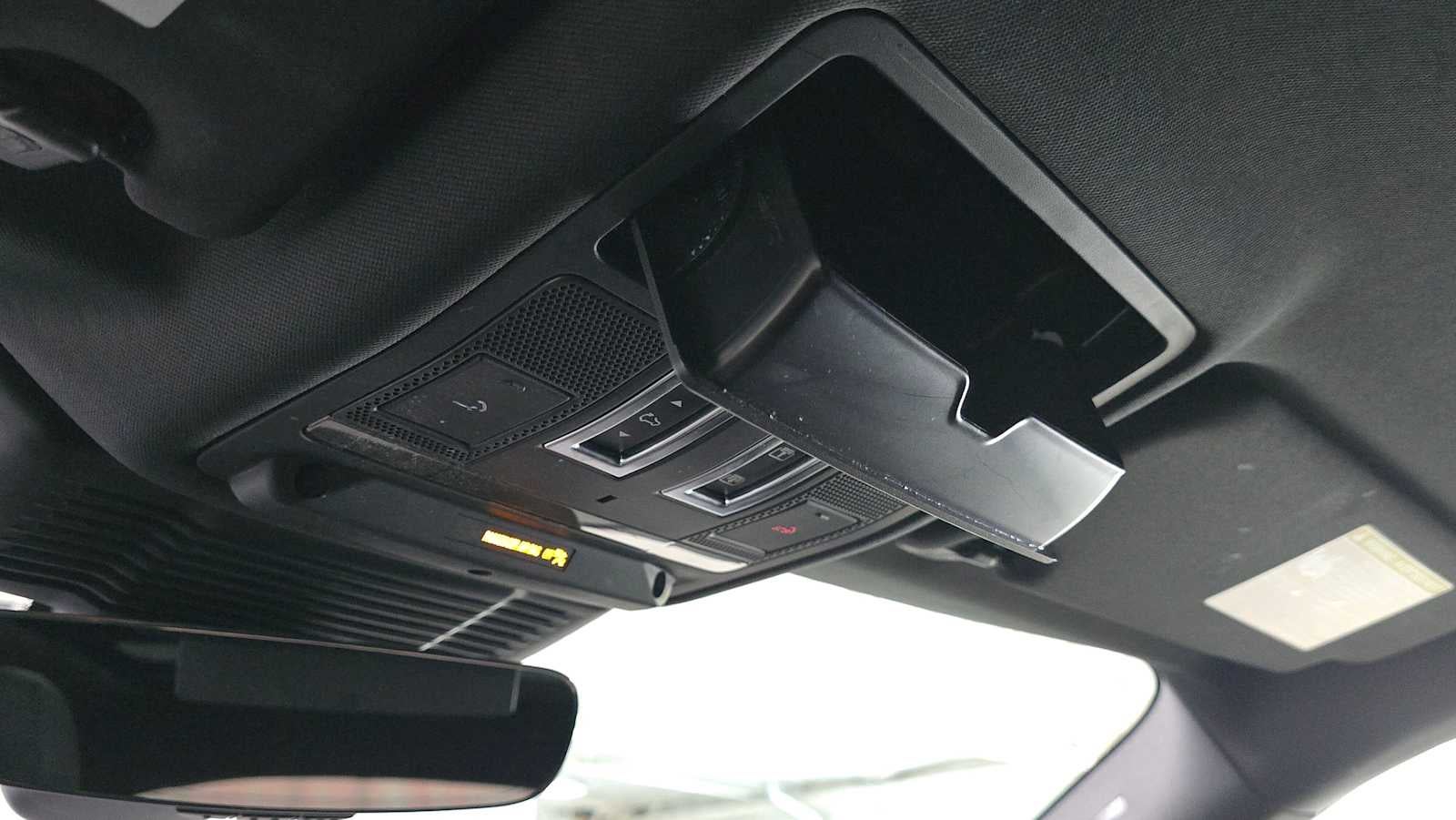 2023 Land Rover Range Rover Evoque R-Dynamic SE
