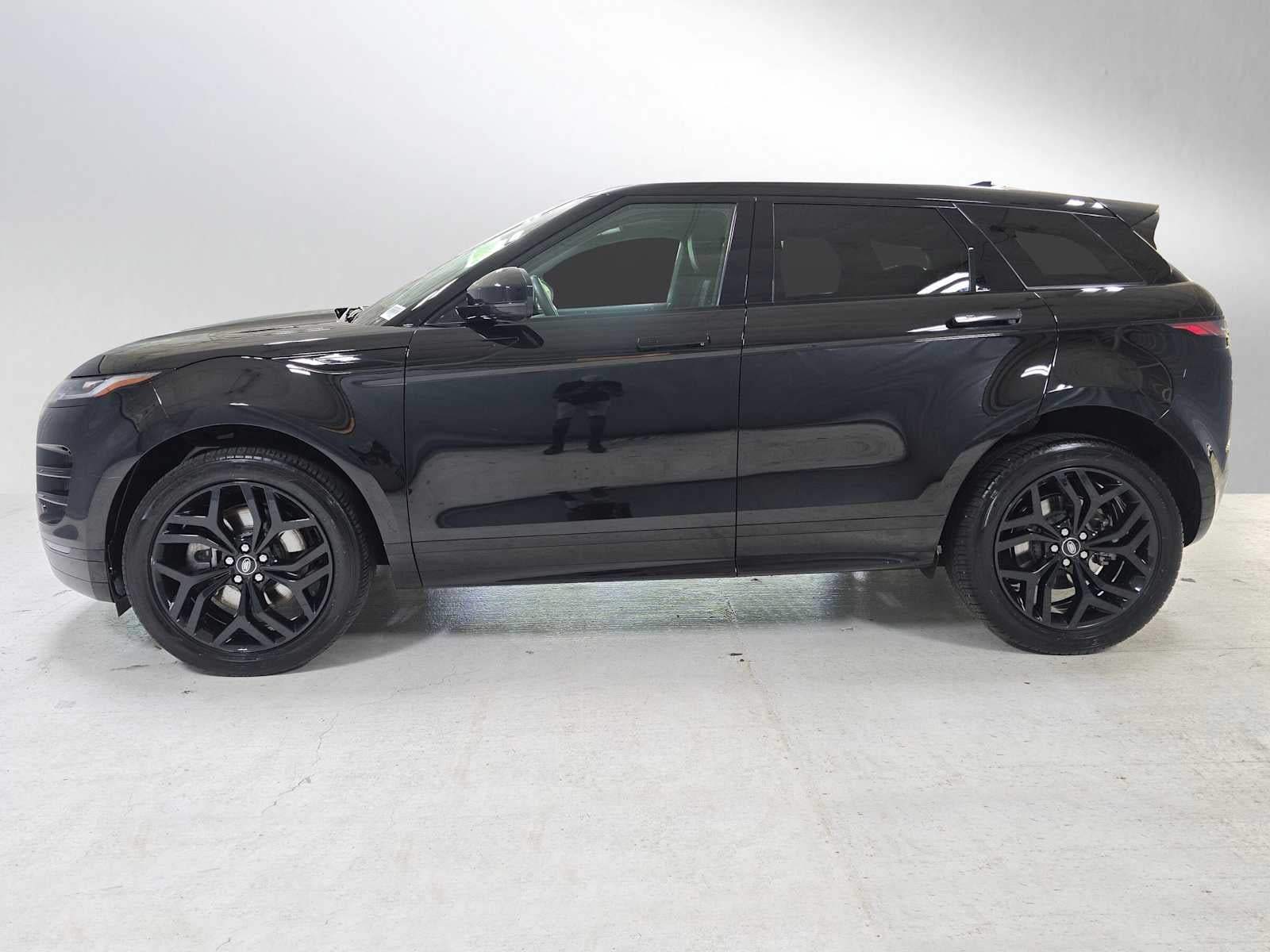 2023 Land Rover Range Rover Evoque R-Dynamic SE