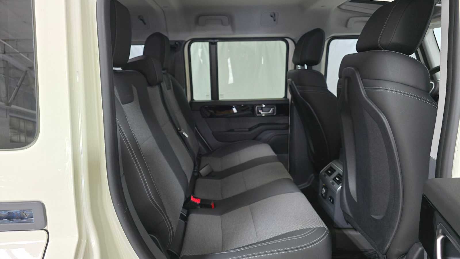 2024 INEOS Grenadier Station Wagon 4x4